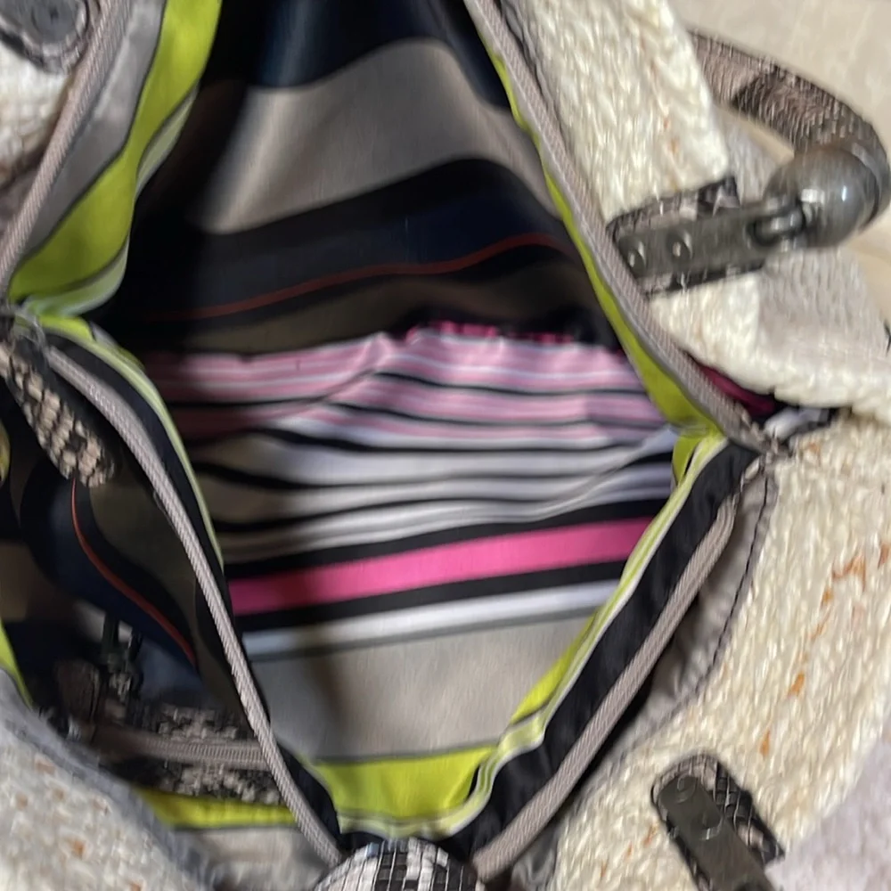 - Jessica Simpson Hobo Style Purse w/ Animal Print - Colorful Interior -